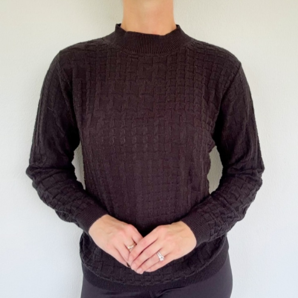 Alfred Dunner black mock neck textured basket weave pattern sweater size small